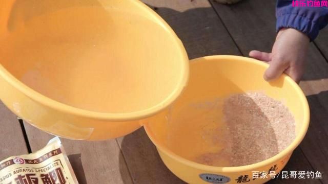 最适合钓鱼新手的三款商品饵配方，价格很便