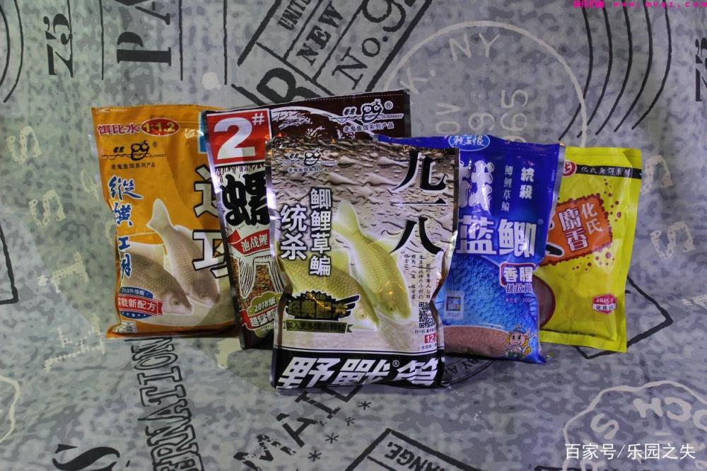 夏季作钓鲤鱼、草鱼，饵料该如何搭配？二个