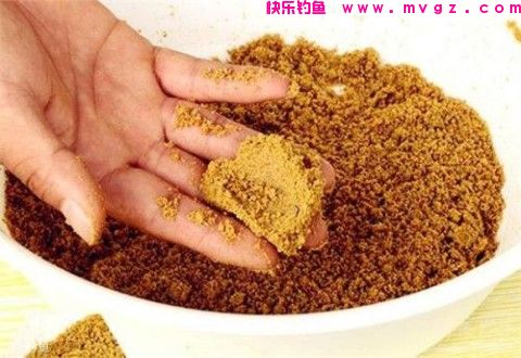 野钓鲫鱼鲤鱼钓饵窝料独家配方