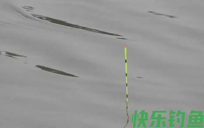 深秋钓鱼时间地点天气选择技巧
